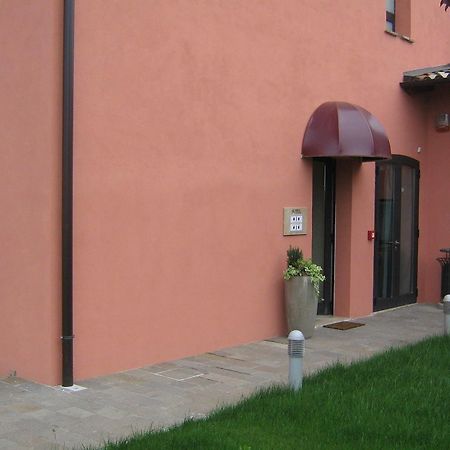 Hotel Hyknusa Reggio Emilia Exterior foto